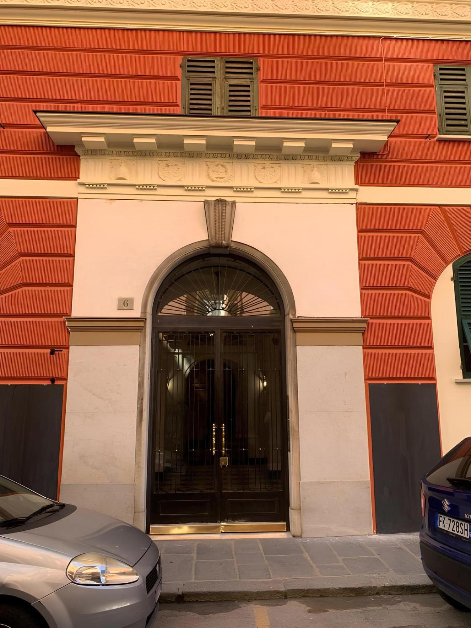 Colombo House E L'isola Che Non C'e * Genoa